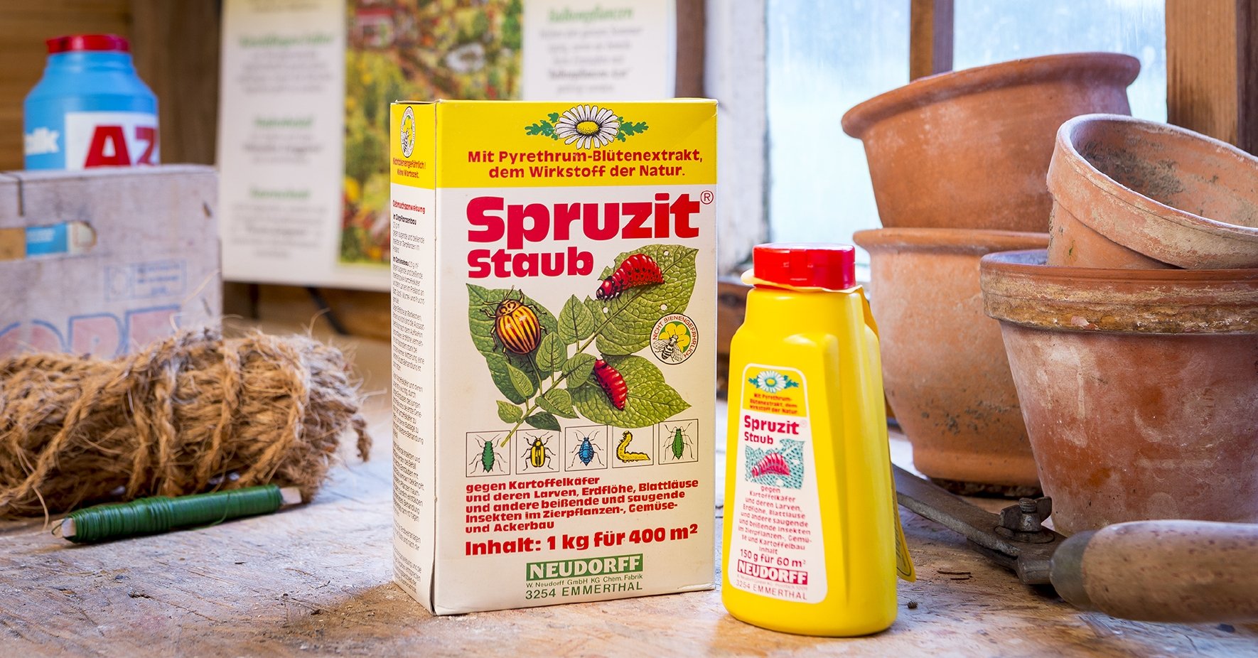 El producto Spruzit Staub en su antiguo embalaje